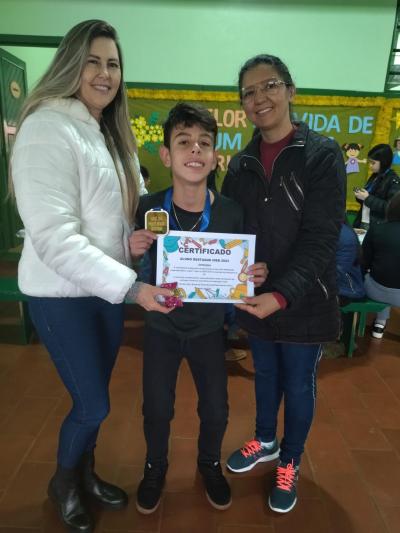 Escola Padre Gerson Galvino de Laranjeiras entrega Certificados e Medalhas aos Alunos Pelo 1º Lugar no IDEB 2024